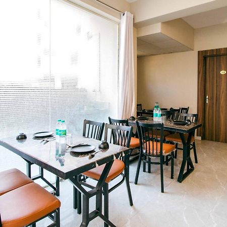 Hotel Treebo Elite Corporate, Sector 62 à Noida Extérieur photo