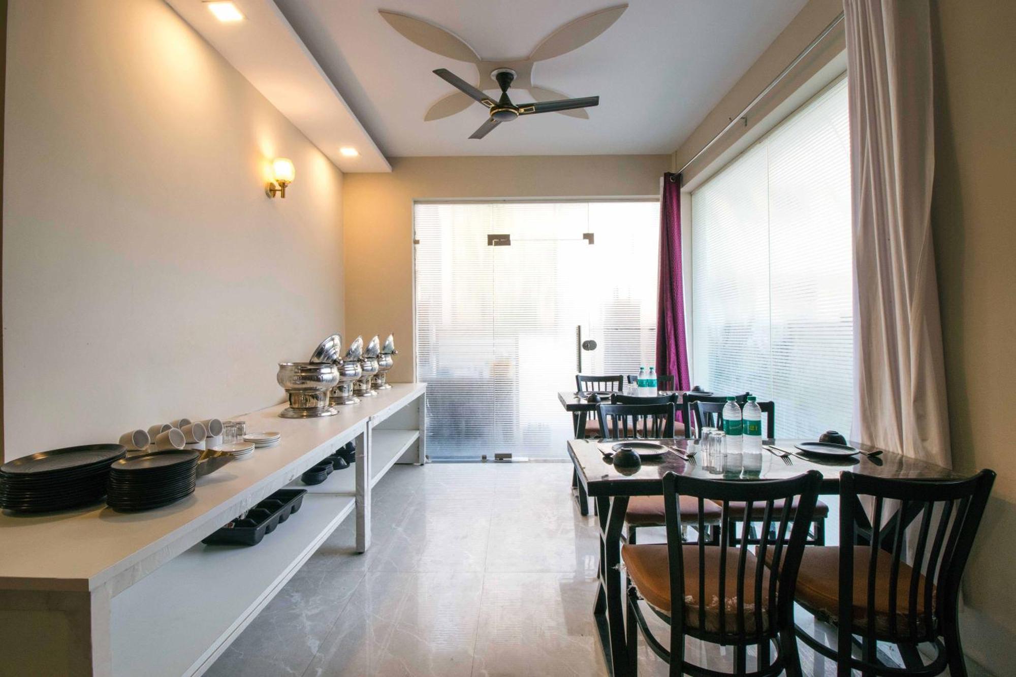 Hotel Treebo Elite Corporate, Sector 62 à Noida Extérieur photo