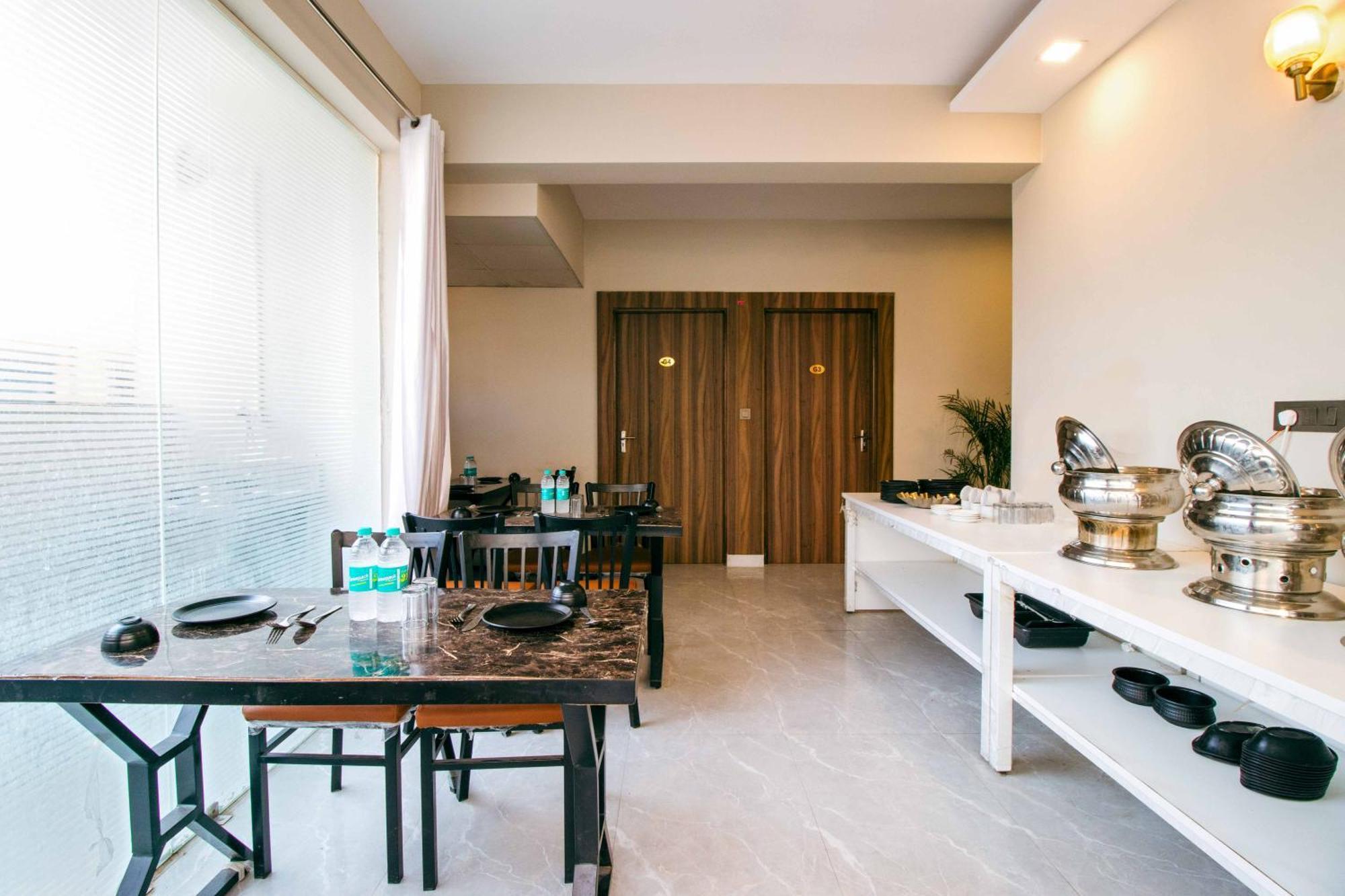 Hotel Treebo Elite Corporate, Sector 62 à Noida Extérieur photo