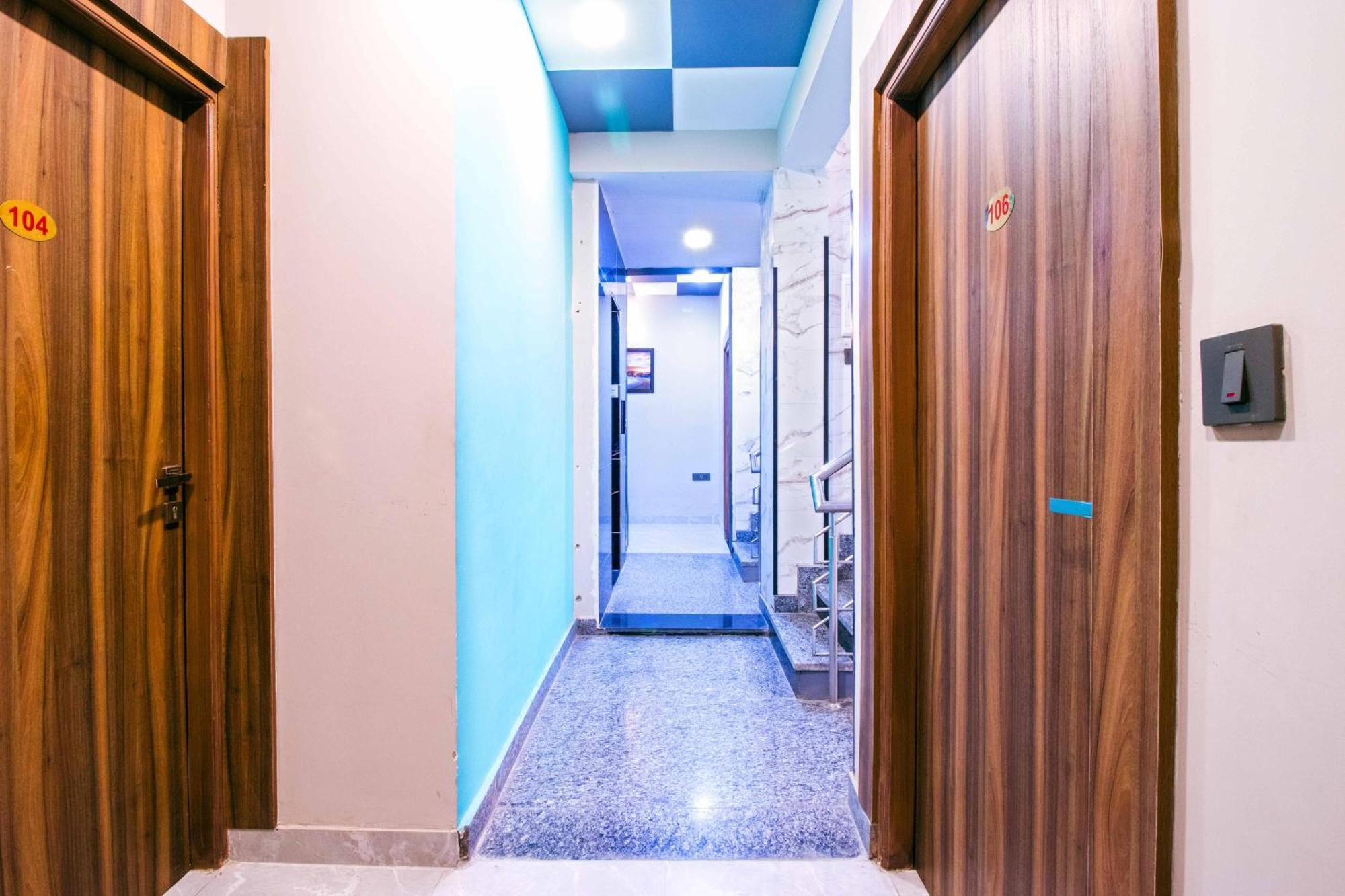 Hotel Treebo Elite Corporate, Sector 62 à Noida Extérieur photo